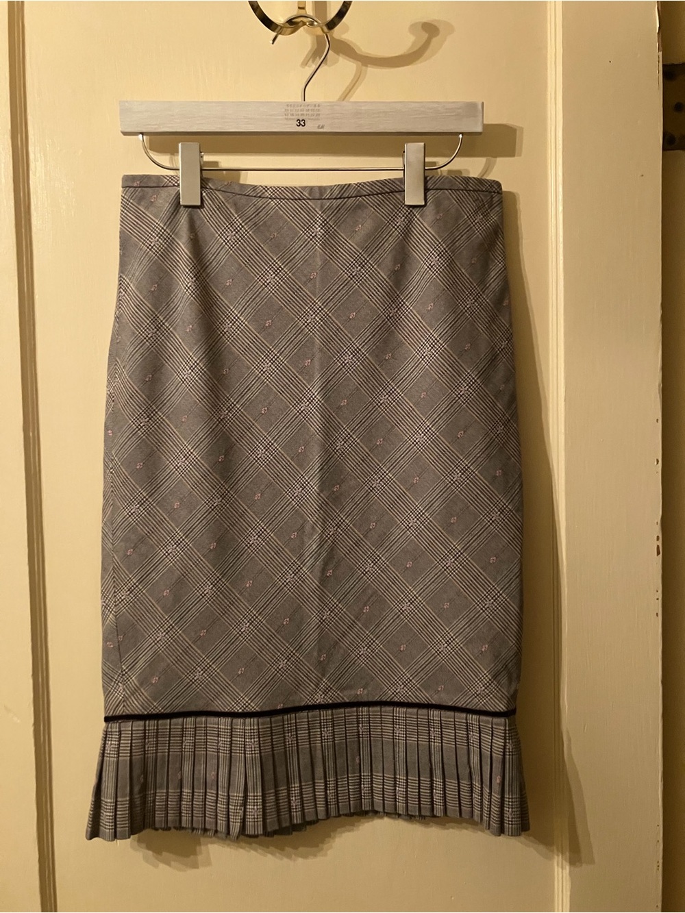 Plaid Gray Pencil Skirt with Pleated Hem